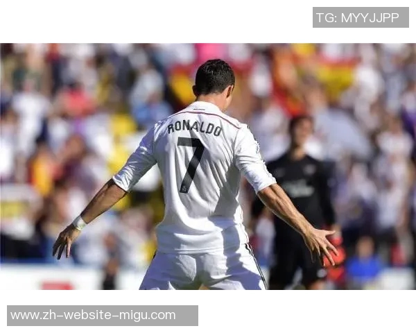 足球庆祝动作的多样性与文化意义探讨